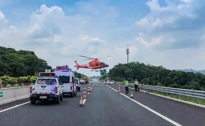 吉阳区高速公路汽车救援案例